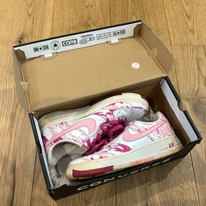 Vintage/RARE ~ Pink Camo Air Force 1s ~ Sz 8.5